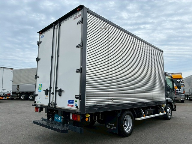 背高左サイド扉150馬力6速MTマニュアル2t5tドライバン|中古トラックの販売・買取・査定のアイナビ