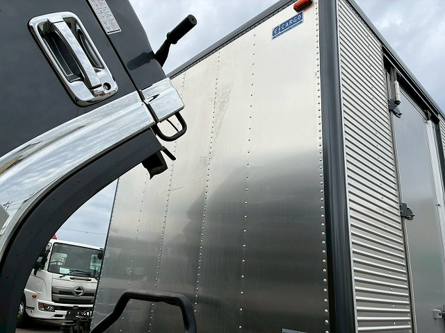 背高左サイド扉150馬力6速MTマニュアル2t5tドライバン|中古トラックの販売・買取・査定のアイナビ