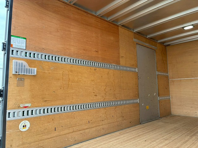 背高左サイド扉150馬力6速MTマニュアル2t5tドライバン|中古トラックの販売・買取・査定のアイナビ