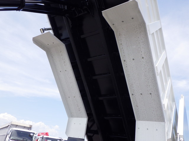 三菱2PG-FV80VZ深ダンプ10t超極東開発工業土砂禁2デフ|中古トラックの販売・買取・査定のアイナビ