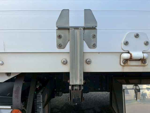 4トン積載★ワイド×ロング★内高216cm★175馬力★デュオニック|中古トラックの販売・買取・査定のアイナビ