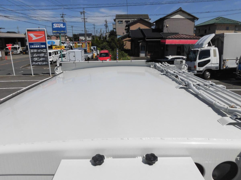 R7年エルフ3.05T6㎥新明和プレス式 排出押出式 連続SW|中古トラックの販売・買取・査定のアイナビ