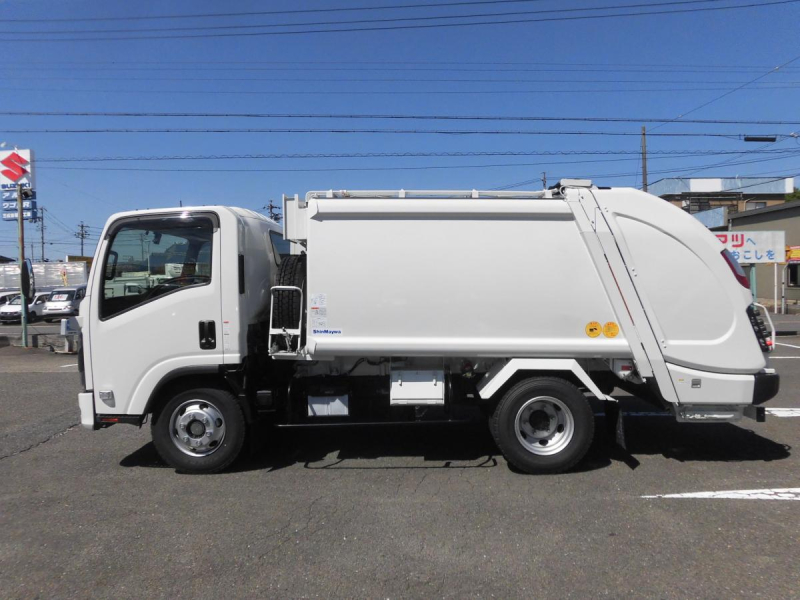 R7年エルフ3.05T6㎥新明和プレス式 排出押出式 連続SW|中古トラックの販売・買取・査定のアイナビ