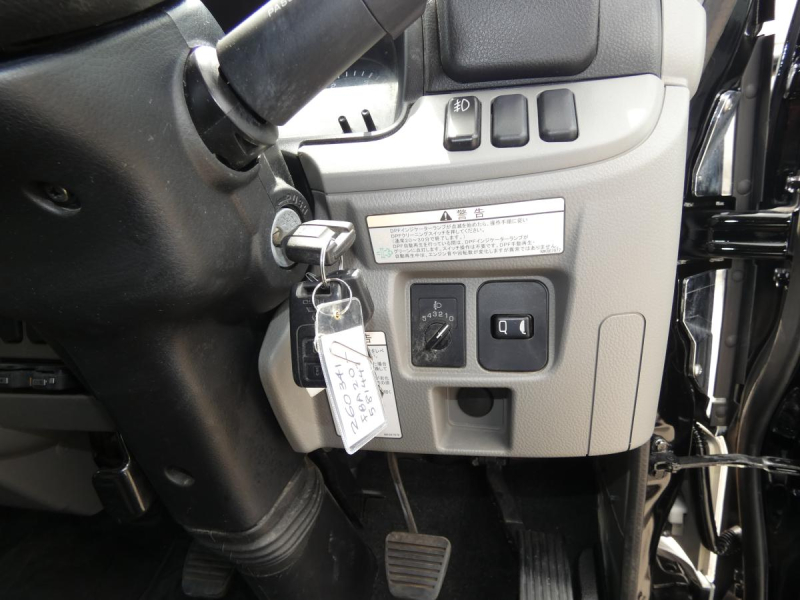 R2キャンター2トン マニュアル平ボディー|中古トラックの販売・買取・査定のアイナビ