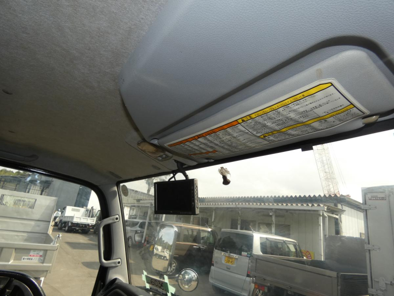 キャンター 2.95トン 平ボディ|中古トラックの販売・買取・査定のアイナビ