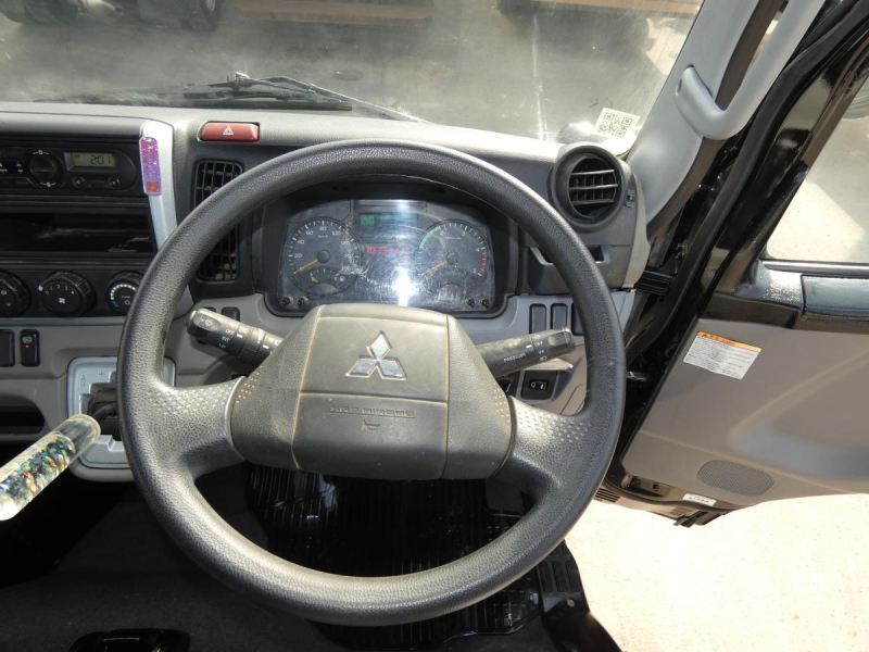 キャンター 2.95トン 平ボディ|中古トラックの販売・買取・査定のアイナビ