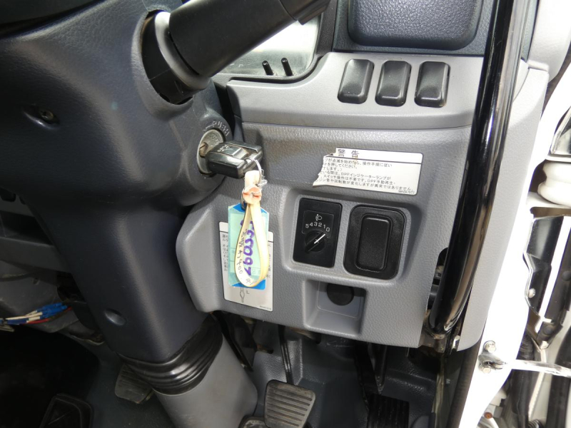 キャンター 3トン ダンプ 260335|中古トラックの販売・買取・査定のアイナビ