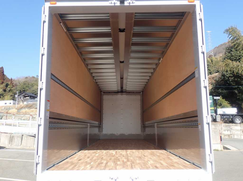 未使用 ハイルーフ 4軸低床 Rエアサス 7速 アルミホイール|中古トラックの販売・買取・査定のアイナビ