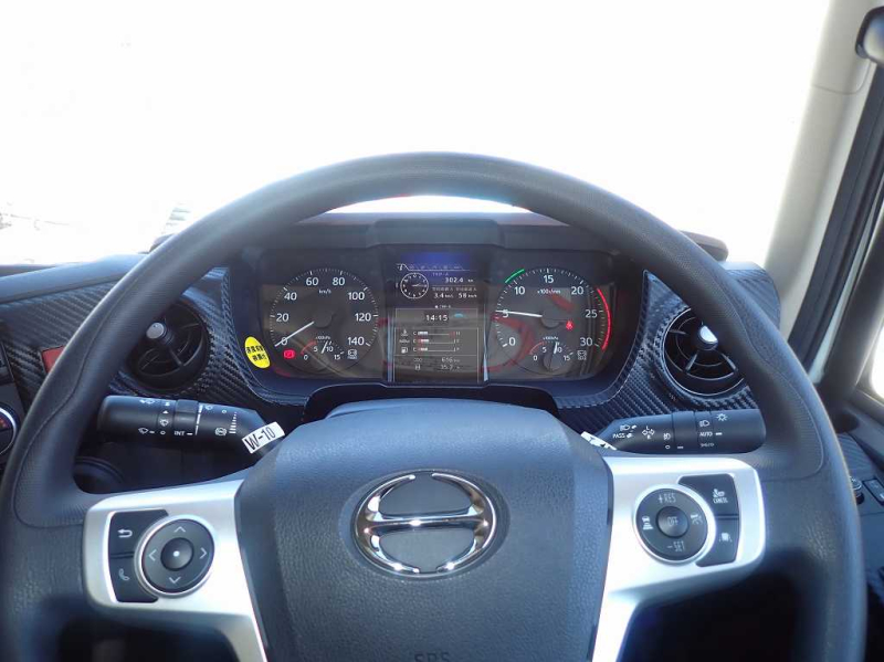 未使用 ハイルーフ 4軸低床 Rエアサス 7速 アルミホイール|中古トラックの販売・買取・査定のアイナビ