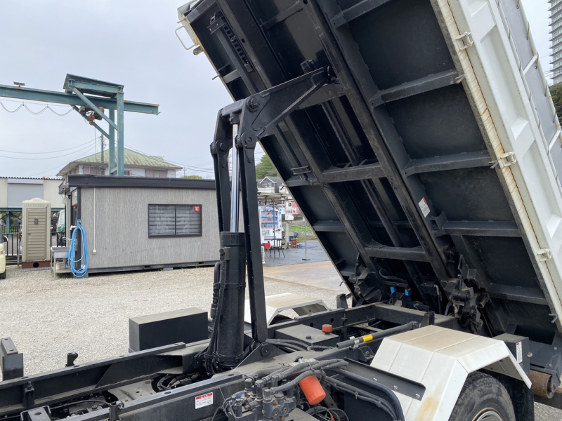 R3年式、キャンター、コボレーン付ローダーダンプ、車検付|中古トラックの販売・買取・査定のアイナビ