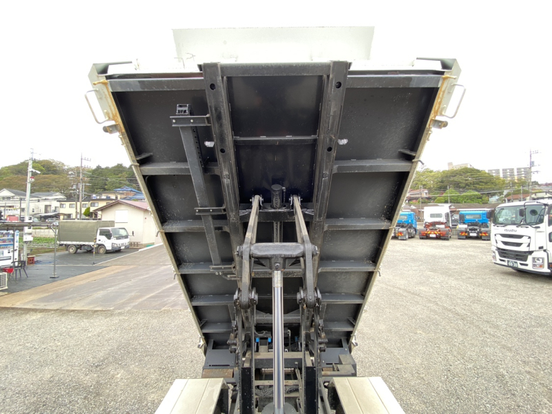 R3年式、キャンター、コボレーン付ローダーダンプ、車検付|中古トラックの販売・買取・査定のアイナビ