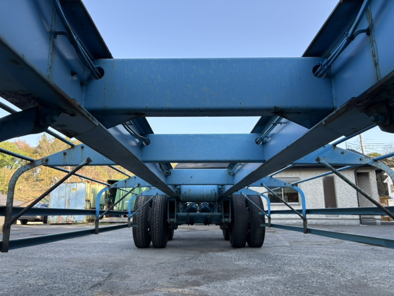 H18年式、海コンシャーシ40f2軸|中古トラックの販売・買取・査定のアイナビ