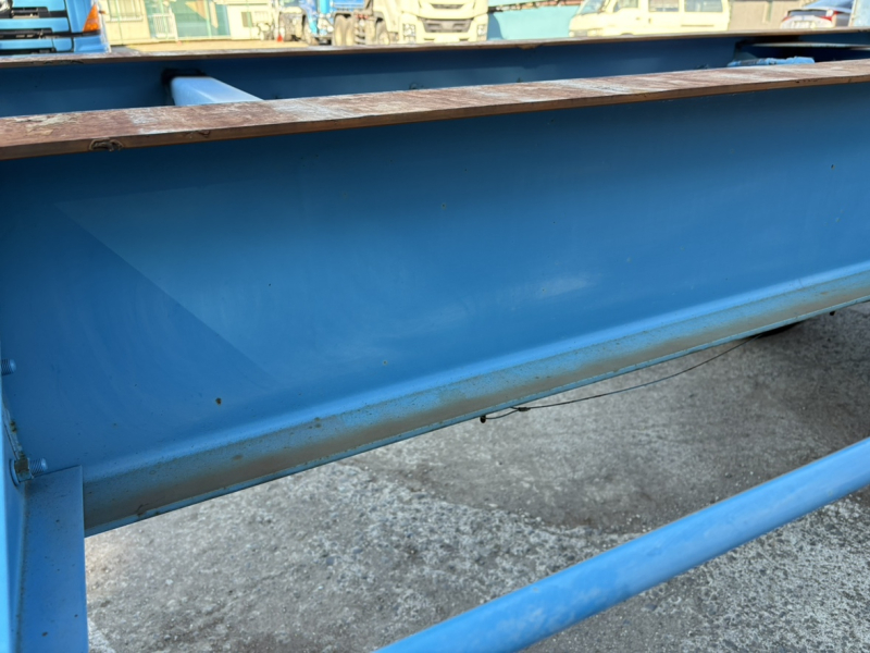 H18年式、海コンシャーシ40f2軸|中古トラックの販売・買取・査定のアイナビ