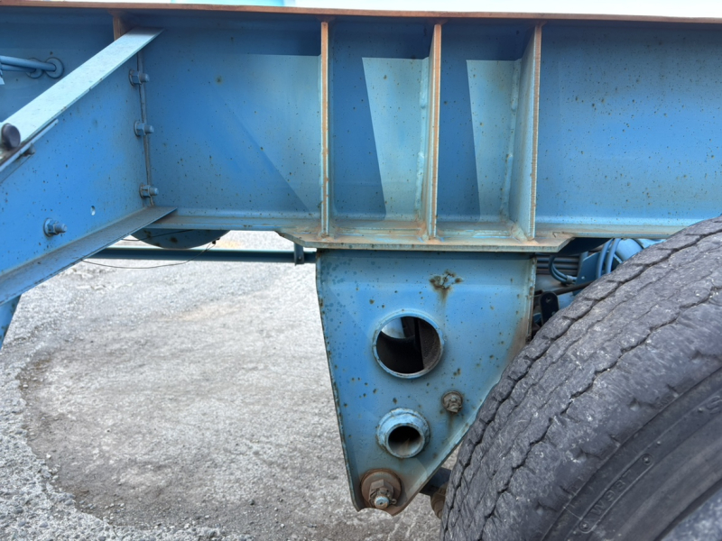 H18年式、海コンシャーシ40f2軸|中古トラックの販売・買取・査定のアイナビ