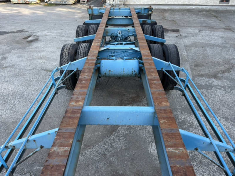 H18年式、海コンシャーシ40f2軸|中古トラックの販売・買取・査定のアイナビ