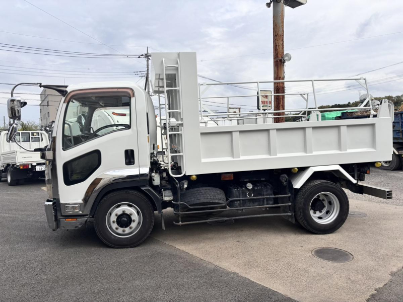 フォワード 増トンダンプ ベッドレス 積載7800kg|中古トラックの販売・買取・査定のアイナビ
