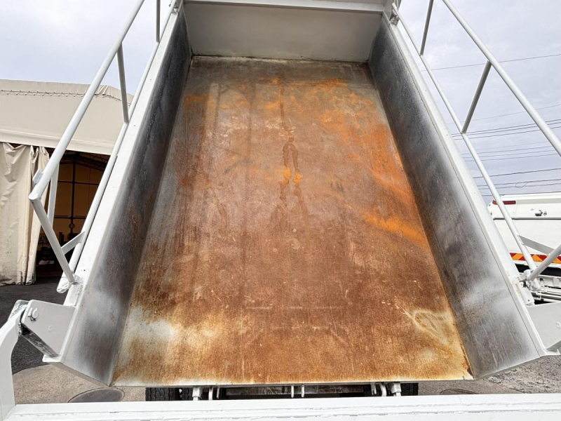 フォワード 増トンダンプ ベッドレス 積載7800kg|中古トラックの販売・買取・査定のアイナビ