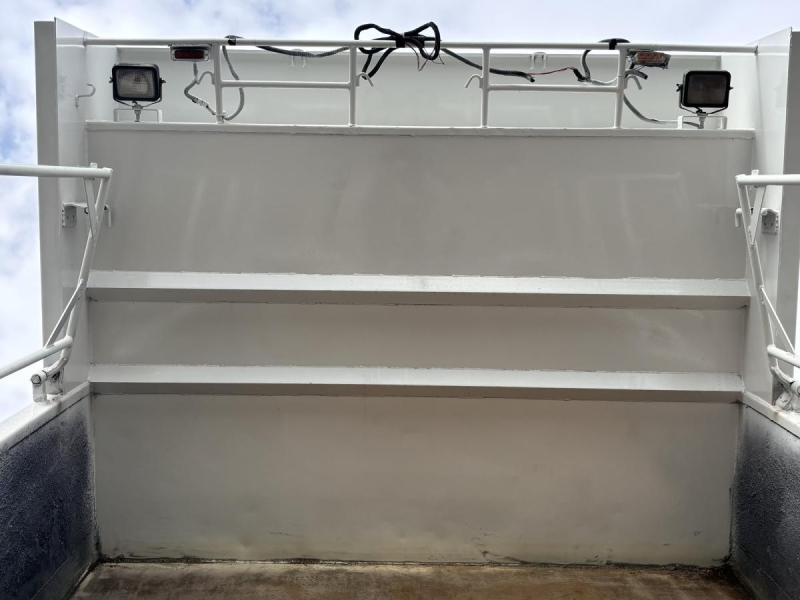 フォワード 増トンダンプ ベッドレス 積載7800kg|中古トラックの販売・買取・査定のアイナビ