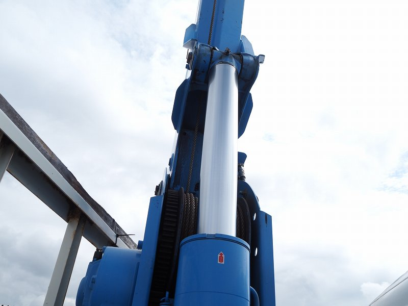 いすゞエルフワイド超ロング5段クレーンラジコン|中古トラックの販売・買取・査定のアイナビ