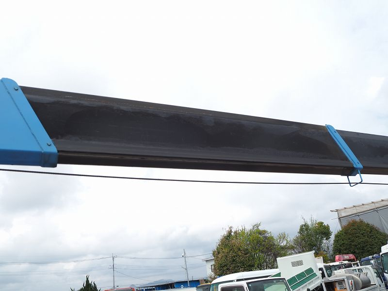 いすゞエルフワイド超ロング5段クレーンラジコン|中古トラックの販売・買取・査定のアイナビ