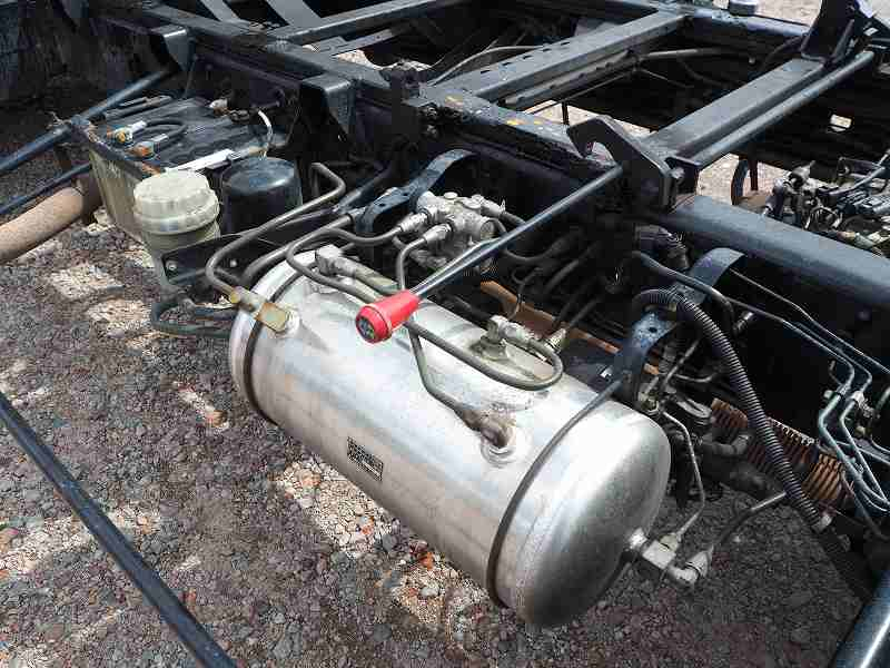 三菱ふそうファイター6.2mボディセーフティーローダー|中古トラックの販売・買取・査定のアイナビ