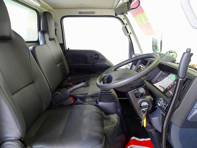 エルフ2t4WDFFL強化ダンプ未使用車|中古トラックの販売・買取・査定のアイナビ