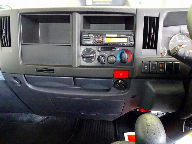 エルフ2t4WDFFL強化ダンプ未使用車|中古トラックの販売・買取・査定のアイナビ