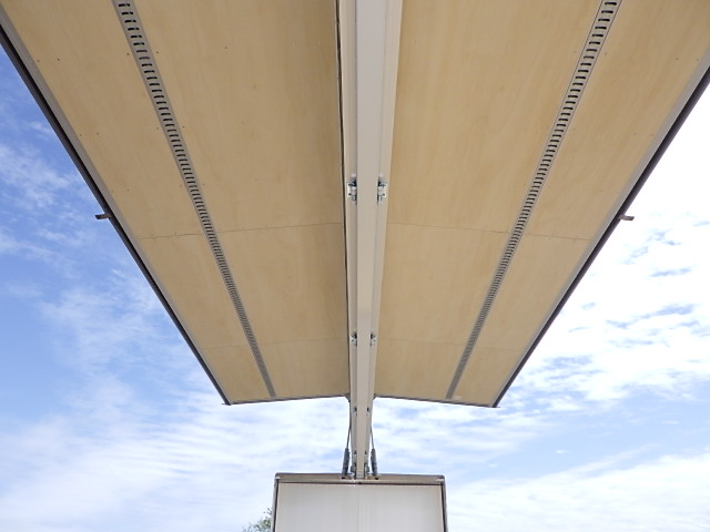 三菱令和8年式4軸低床アルミウィング車検付き|中古トラックの販売・買取・査定のアイナビ