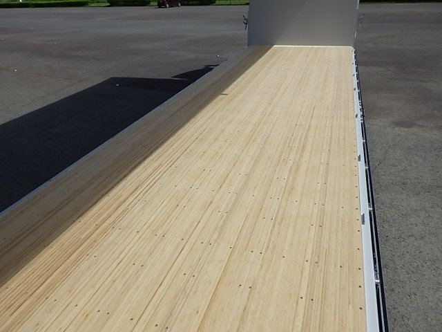 三菱令和8年式4軸低床アルミウィング車検付き|中古トラックの販売・買取・査定のアイナビ