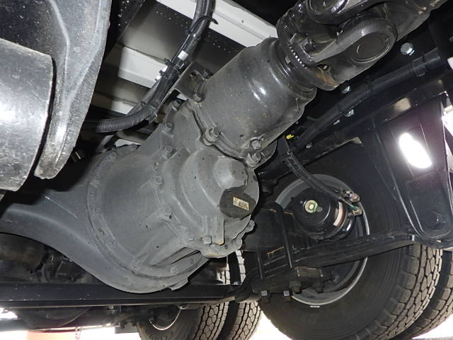 三菱令和8年式4軸低床アルミウィング車検付き|中古トラックの販売・買取・査定のアイナビ