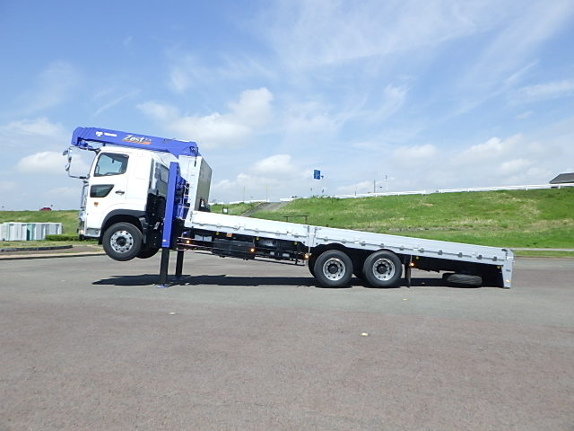 日野令和7年式☆セルフクレーン☆検切れプレート付き|中古トラックの販売・買取・査定のアイナビ