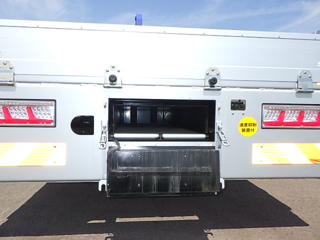 日野令和7年式☆セルフクレーン☆検切れプレート付き|中古トラックの販売・買取・査定のアイナビ