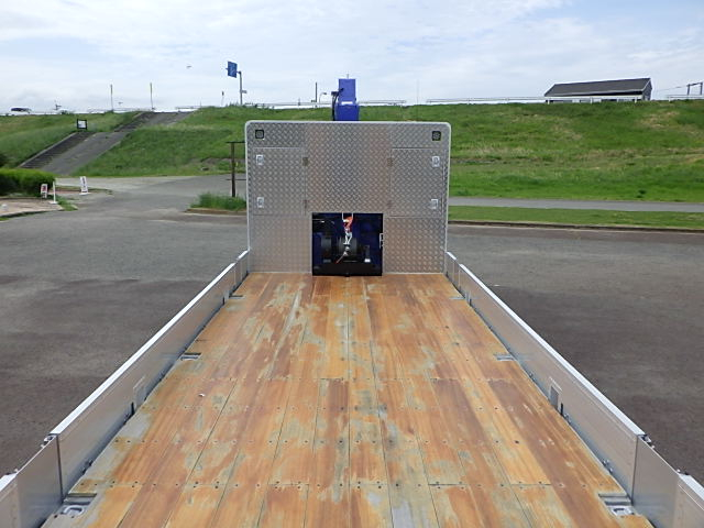 日野令和7年☆セルフクレーン☆自動歩み板付き検切れ|中古トラックの販売・買取・査定のアイナビ