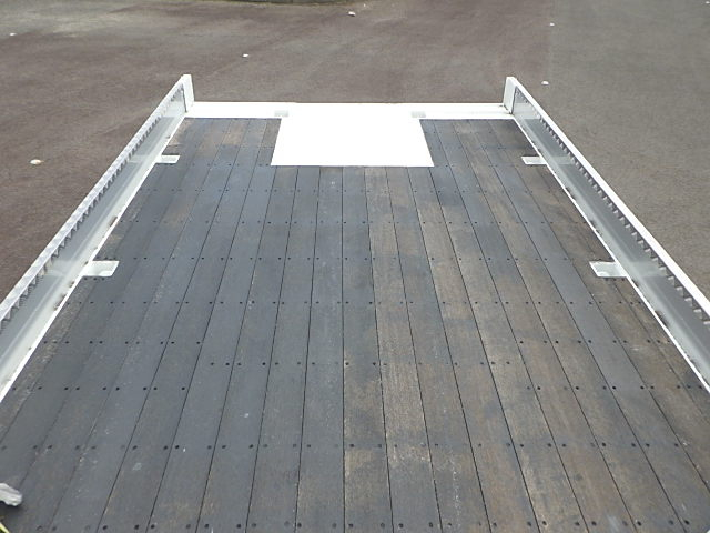 日野増トン仕様☆セルフクレーン☆山田ボデー|中古トラックの販売・買取・査定のアイナビ