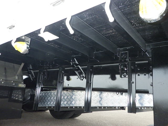 日野増トン仕様☆セルフクレーン☆山田ボデー|中古トラックの販売・買取・査定のアイナビ