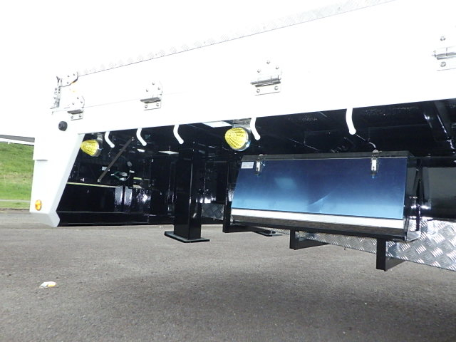 日野増トン仕様☆セルフクレーン☆山田ボデー|中古トラックの販売・買取・査定のアイナビ