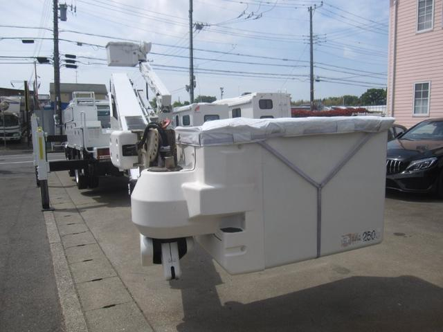 日野 特殊車両 デュトロ|中古トラックの販売・買取・査定のアイナビ