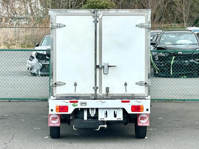 日産|中古トラックの販売・買取・査定のアイナビ