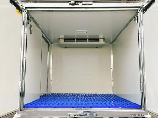 日産|中古トラックの販売・買取・査定のアイナビ