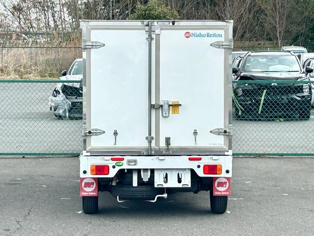 日産|中古トラックの販売・買取・査定のアイナビ