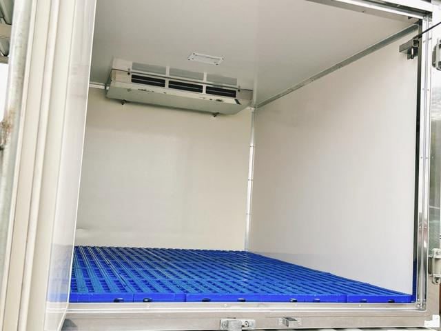 日産|中古トラックの販売・買取・査定のアイナビ