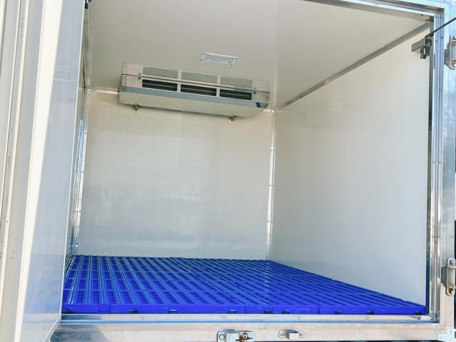 日産|中古トラックの販売・買取・査定のアイナビ