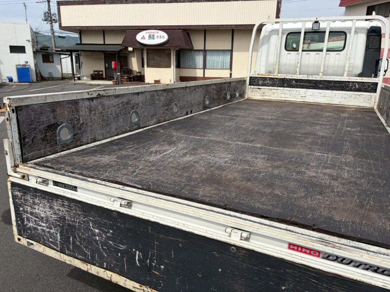 ワイドロング3トン積載MT6木床アオリ補助カーナビドラレコ|中古トラックの販売・買取・査定のアイナビ