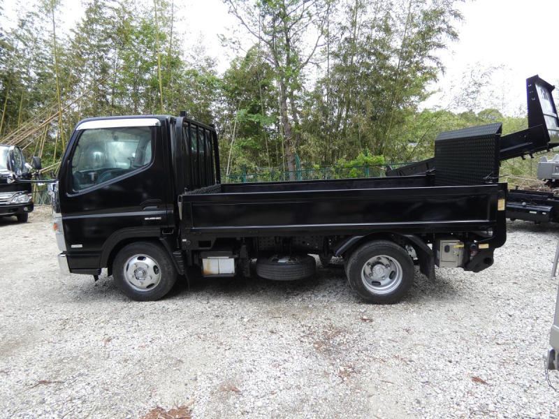 H242トン 平ボデー オートマ ETC|中古トラックの販売・買取・査定のアイナビ