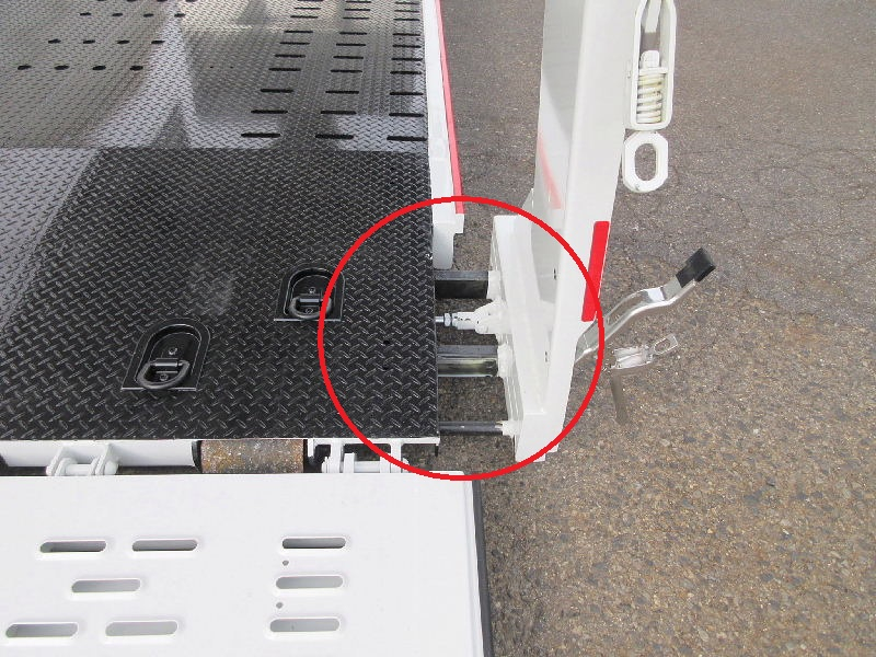 ★ウイング式(バン型)キャリアカー★積載2450kg★動画あり|中古トラックの販売・買取・査定のアイナビ