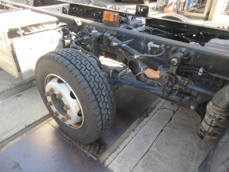 2PGクオンハイルーフ4軸低床シャーシ|中古トラックの販売・買取・査定のアイナビ