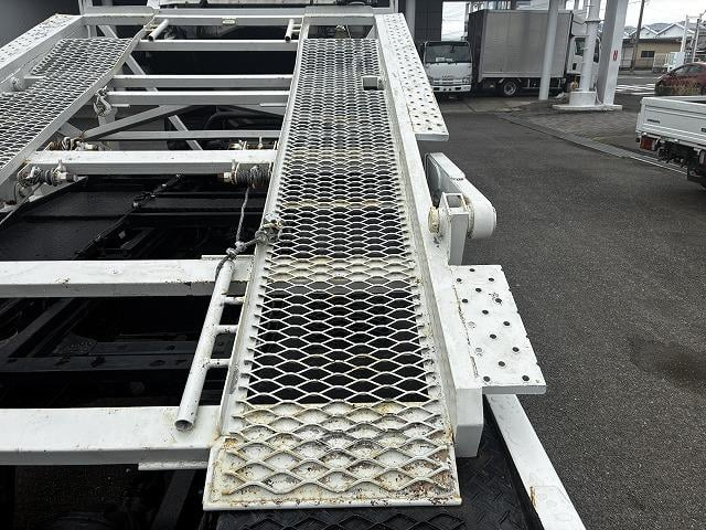 いすゞ 特殊車両|中古トラックの販売・買取・査定のアイナビ