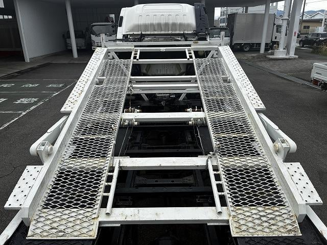 いすゞ 特殊車両|中古トラックの販売・買取・査定のアイナビ