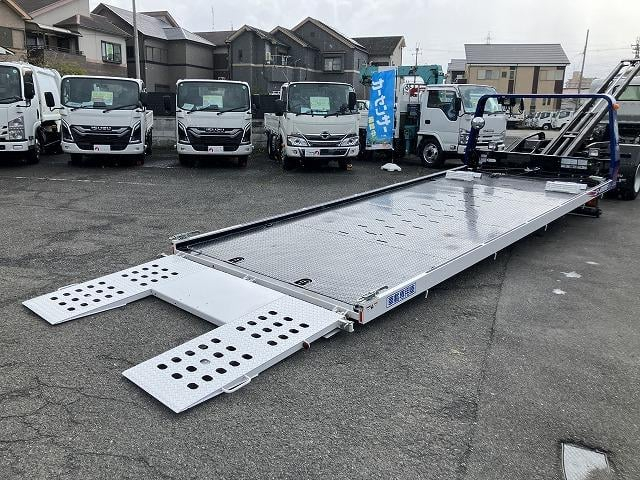 いすゞ 特殊車両|中古トラックの販売・買取・査定のアイナビ