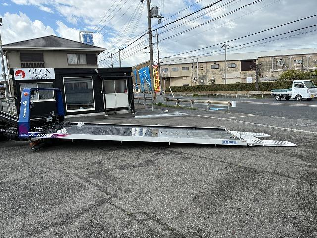 いすゞ 特殊車両|中古トラックの販売・買取・査定のアイナビ